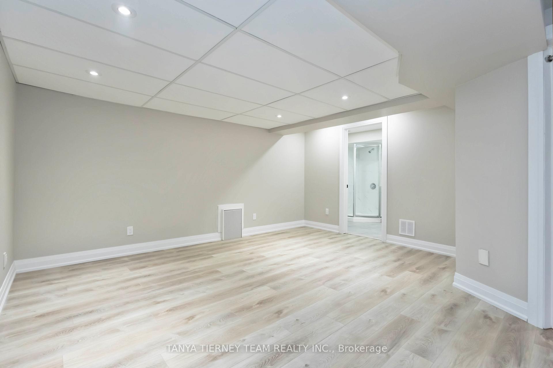 Photo 34 of 100 Zachary Place, Whitby, Brooklin — HOMEH