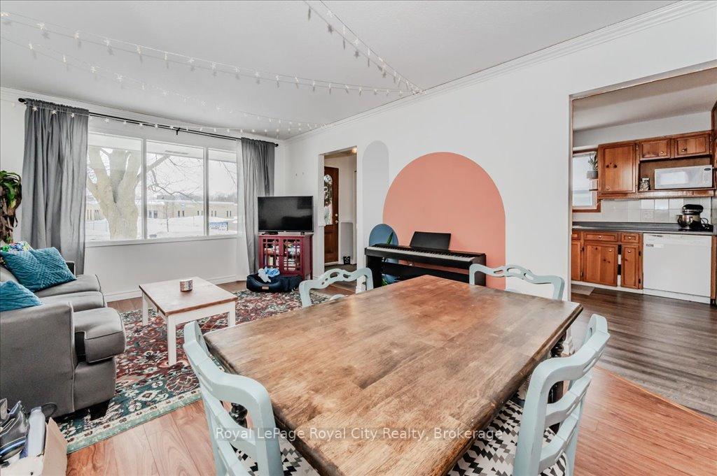 Photo 7 of 229A Cedarbrae Avenue, Waterloo, Lakeshore Village — HOMEH