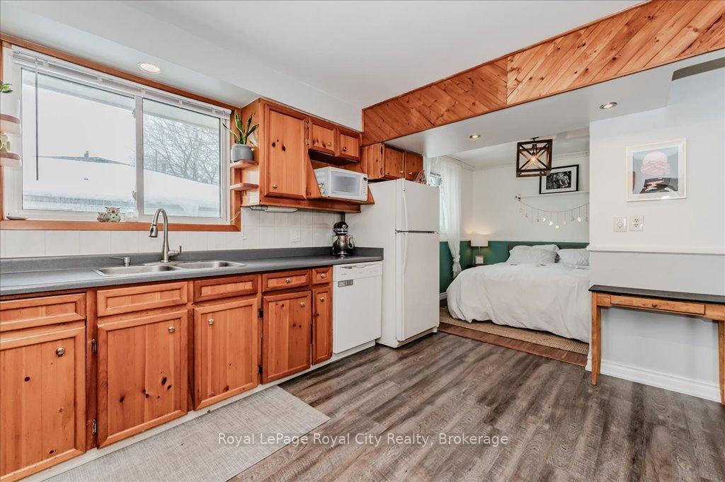 Photo 8 of 229A Cedarbrae Avenue, Waterloo, Lakeshore Village — HOMEH