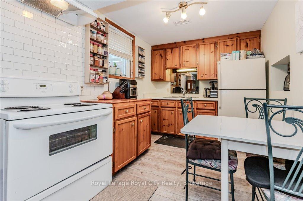 Photo 23 of 229A Cedarbrae Avenue, Waterloo, Lakeshore Village — HOMEH