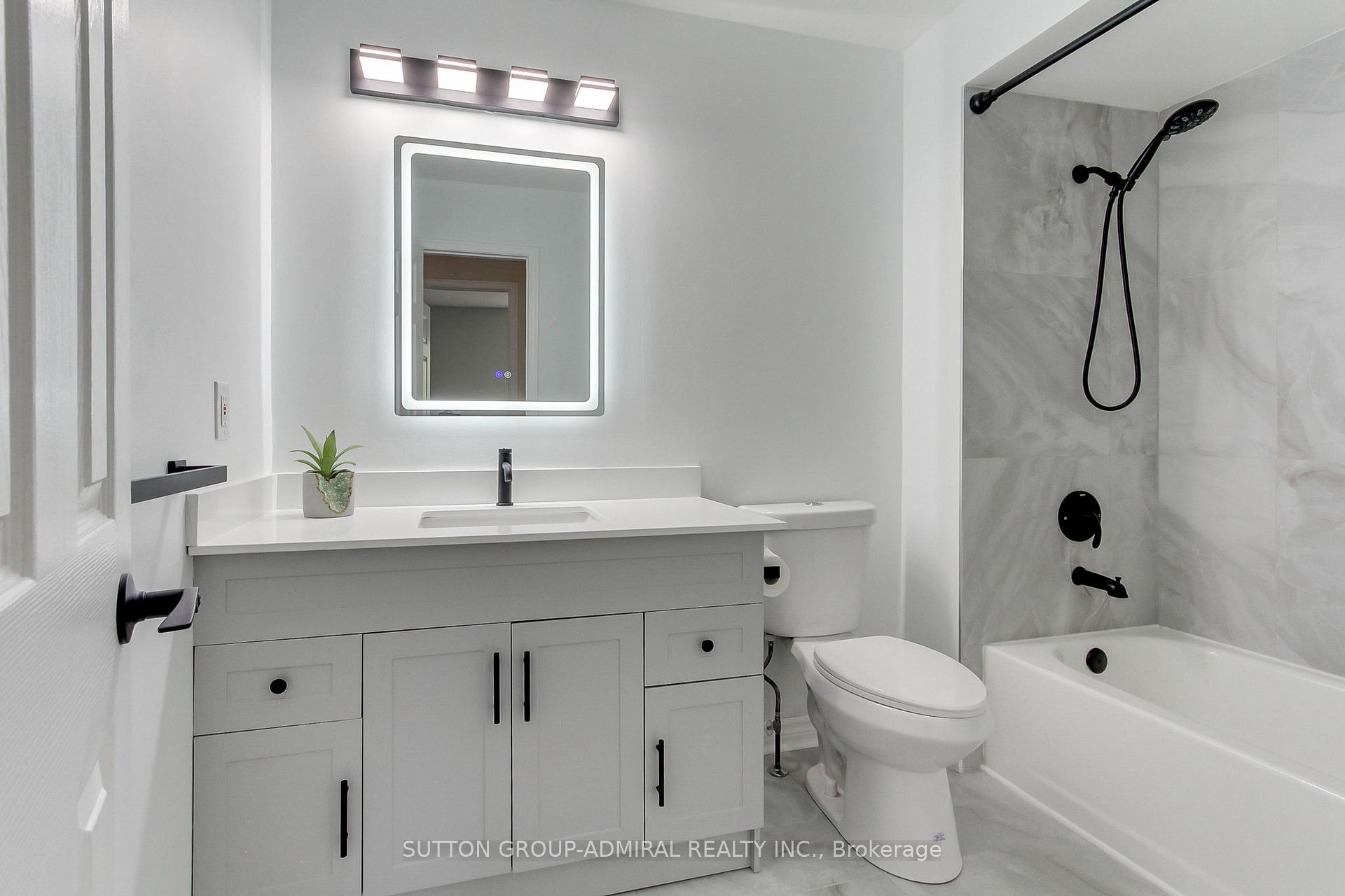 Photo 28 of 26 Carron Avenue, Vaughan, Maple — HOMEH