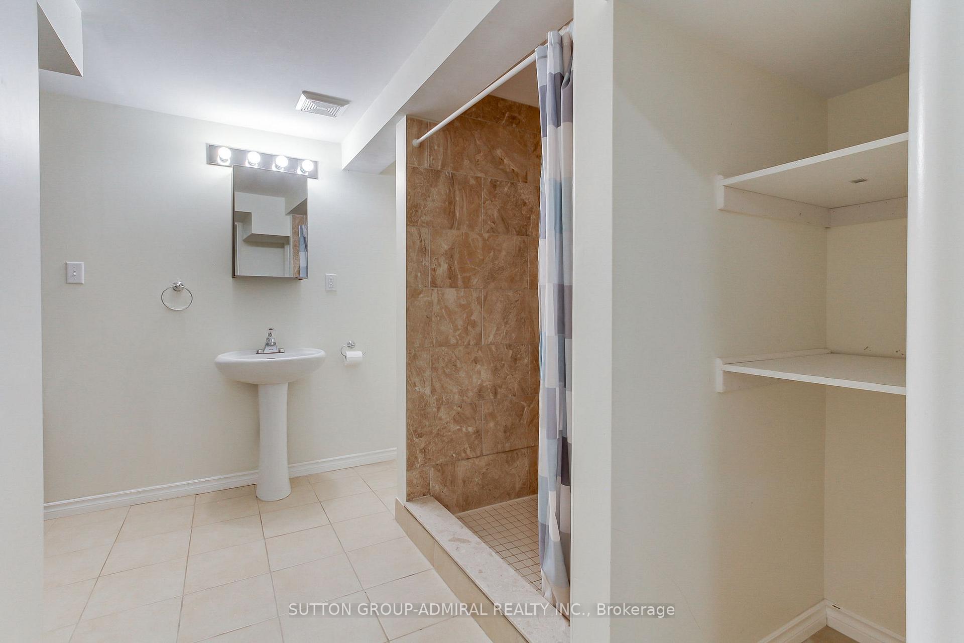 Photo 35 of 26 Carron Avenue, Vaughan, Maple — HOMEH