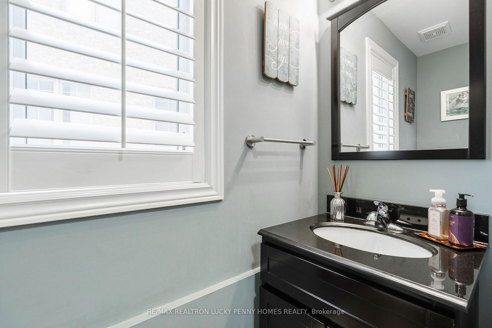 Photo 15 of 109 Darren Hill Trail, Markham, Greensborough — HOMEH