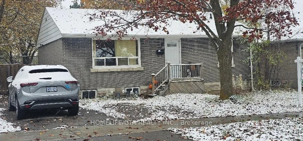 Photo 2 of Unit Basement, 21 Admiral Road, Ajax, South East — HOMEH