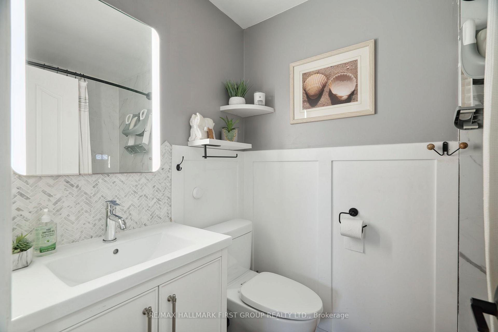 Photo 15 of 27 Evaleigh Court, Whitby, Blue Grass Meadows — HOMEH