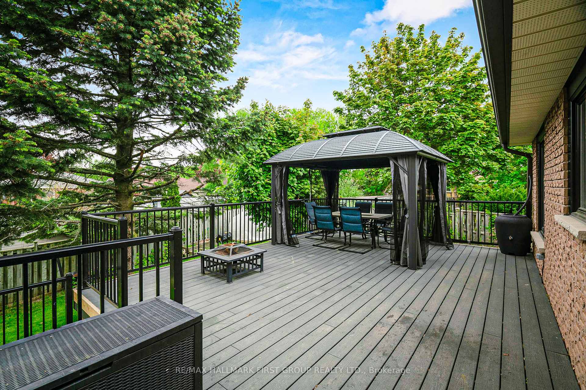 Photo 24 of 27 Evaleigh Court, Whitby, Blue Grass Meadows — HOMEH