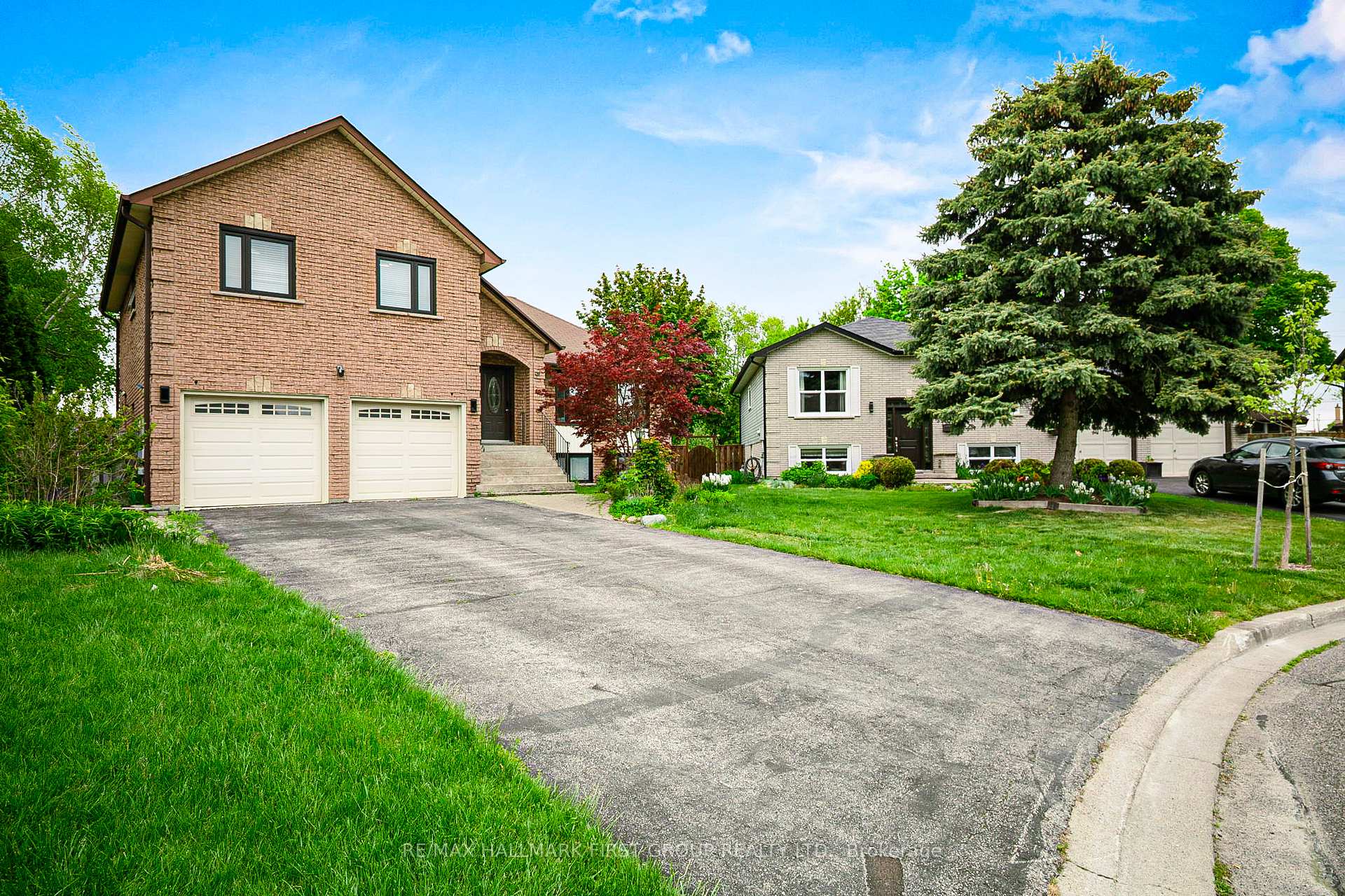 Photo 25 of 27 Evaleigh Court, Whitby, Blue Grass Meadows — HOMEH