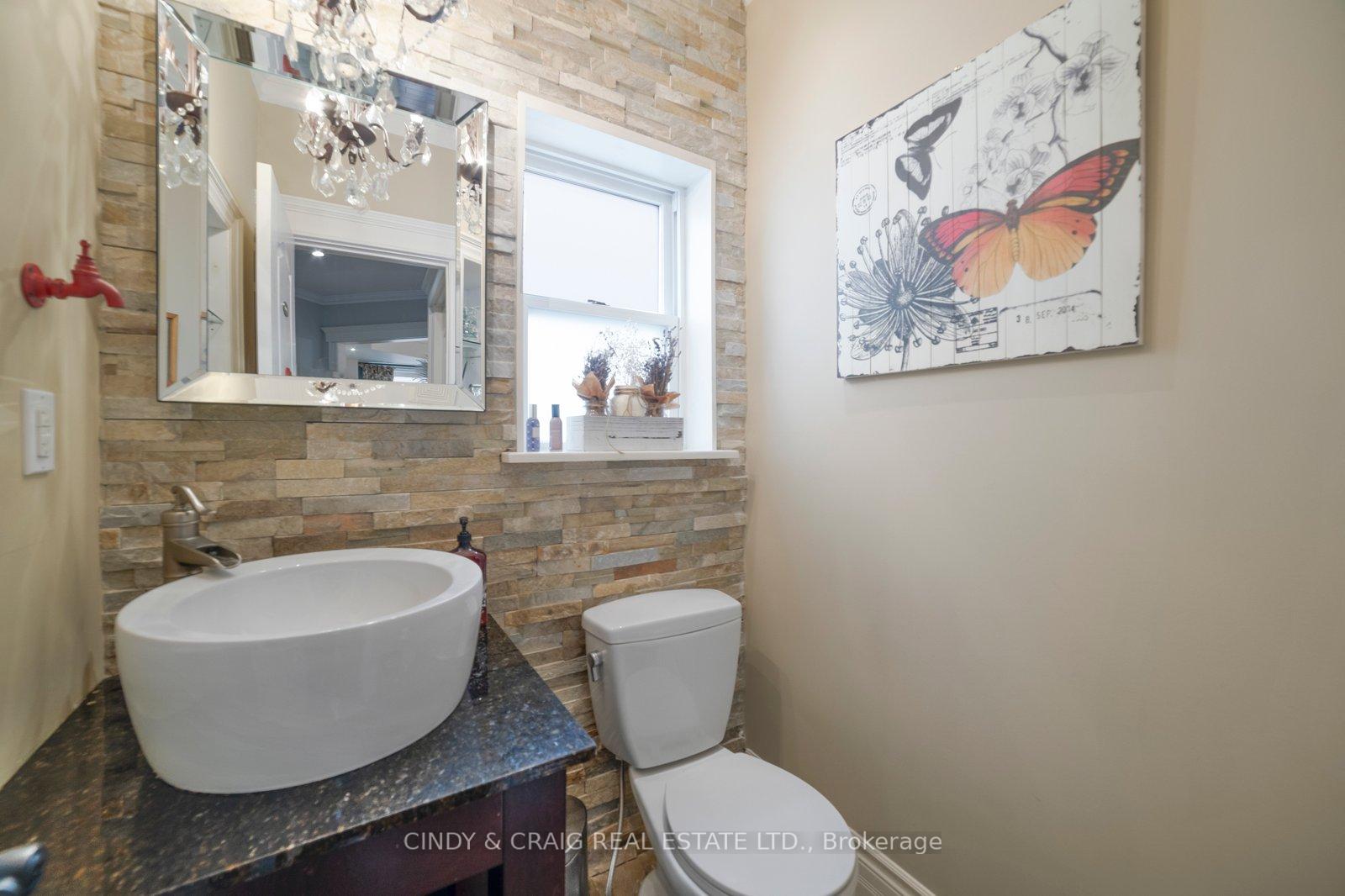Photo 13 of 53 Mikayla Crescent, Whitby, Brooklin — HOMEH