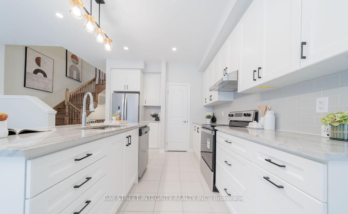 Photo 8 of 21 Percy Rye Avenue, Markham, Angus Glen — HOMEH