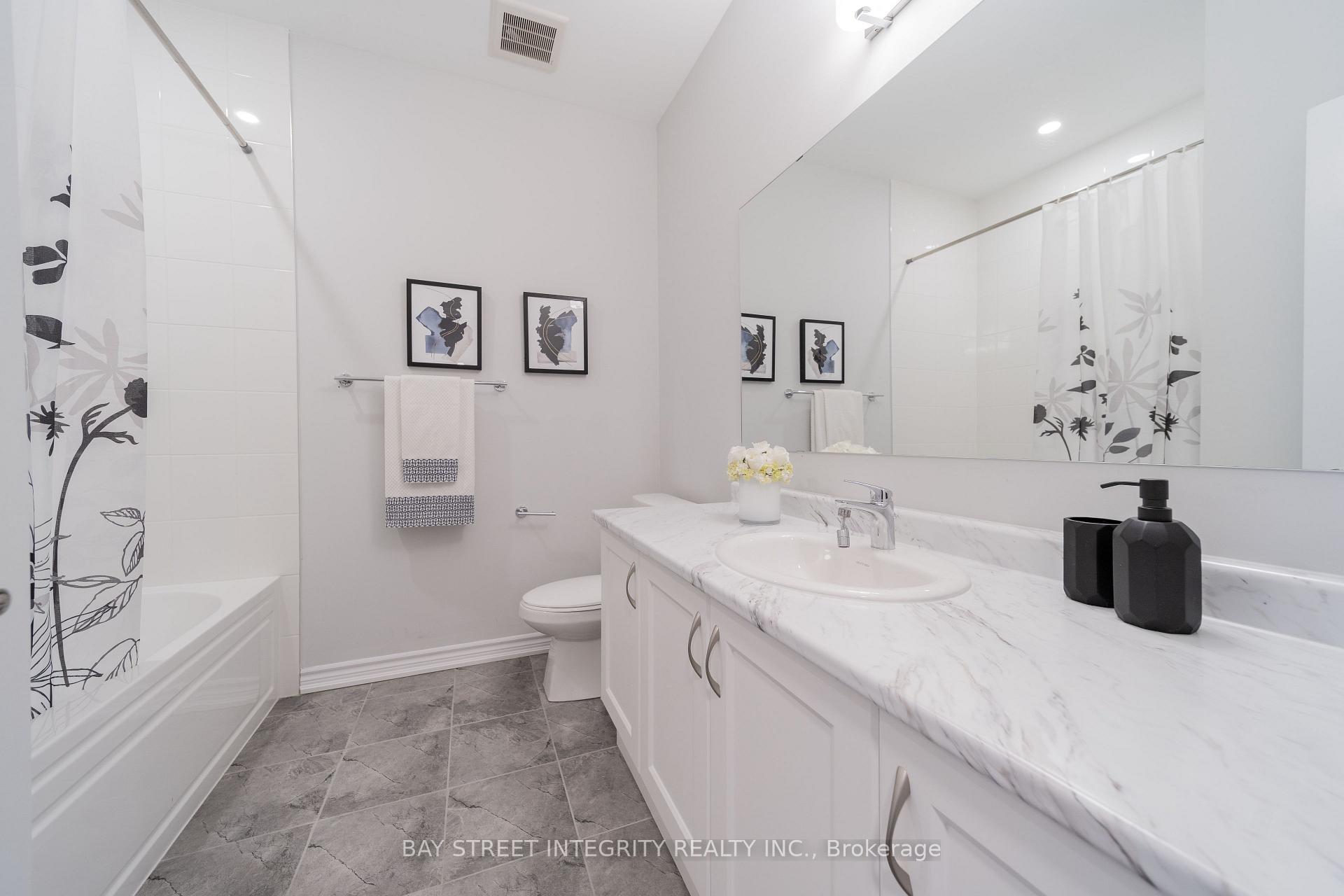 Photo 19 of 21 Percy Rye Avenue, Markham, Angus Glen — HOMEH