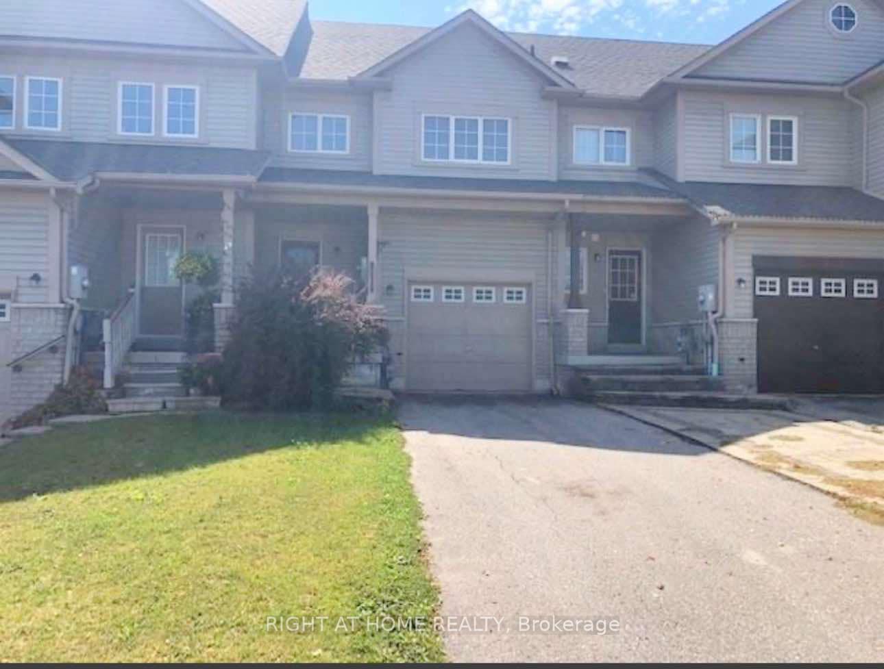 Photo 1 of 65 Candlebrook Drive, Whitby, Pringle Creek — HOMEH