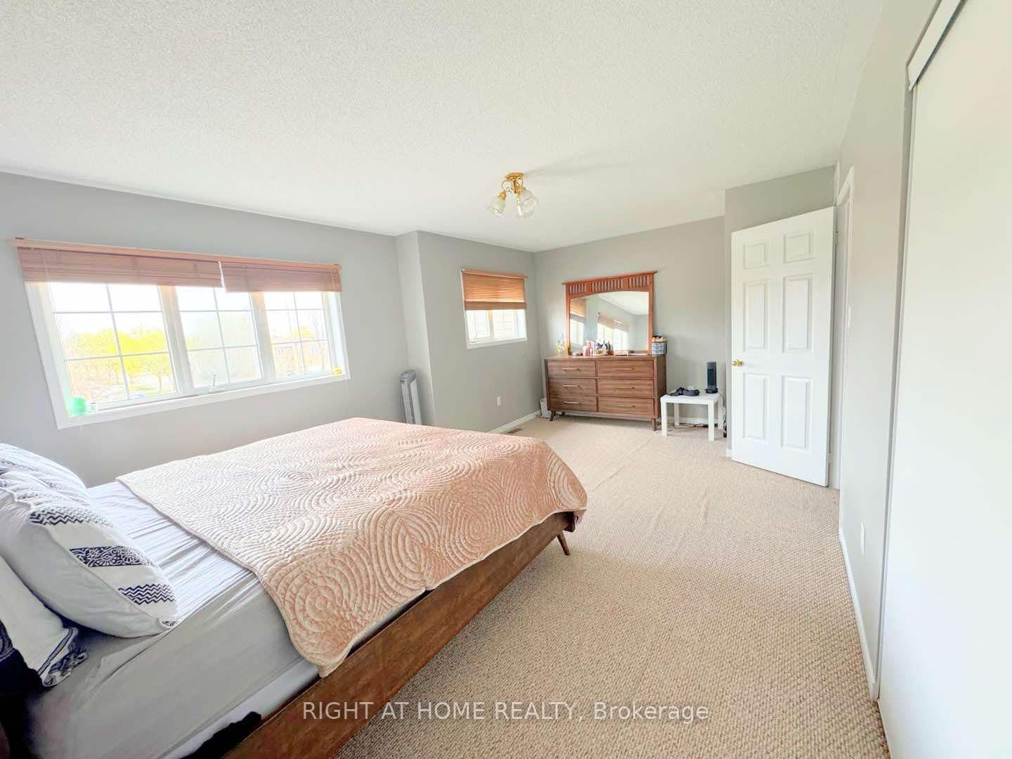 Photo 2 of 65 Candlebrook Drive, Whitby, Pringle Creek — HOMEH