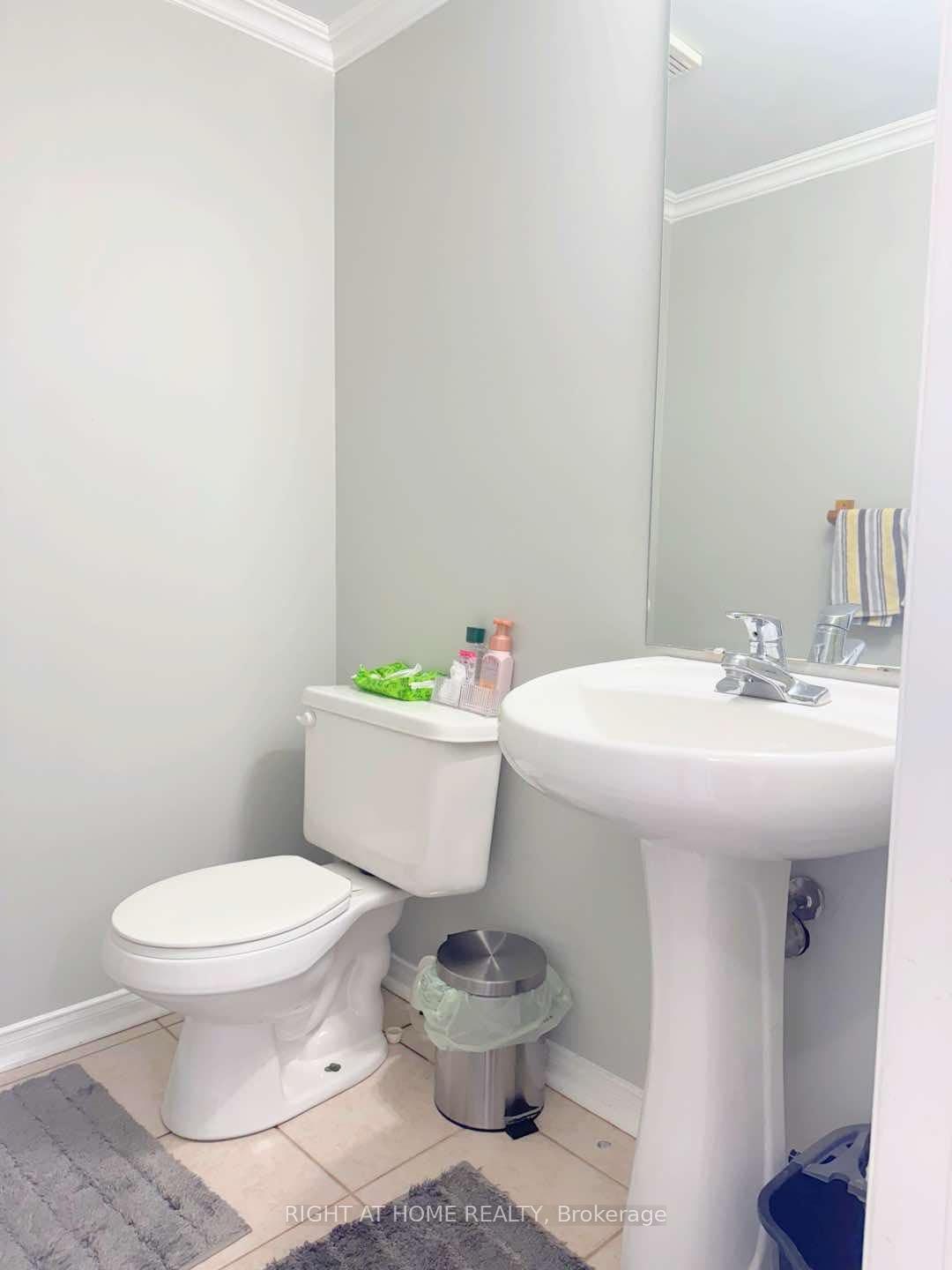 Photo 5 of 65 Candlebrook Drive, Whitby, Pringle Creek — HOMEH