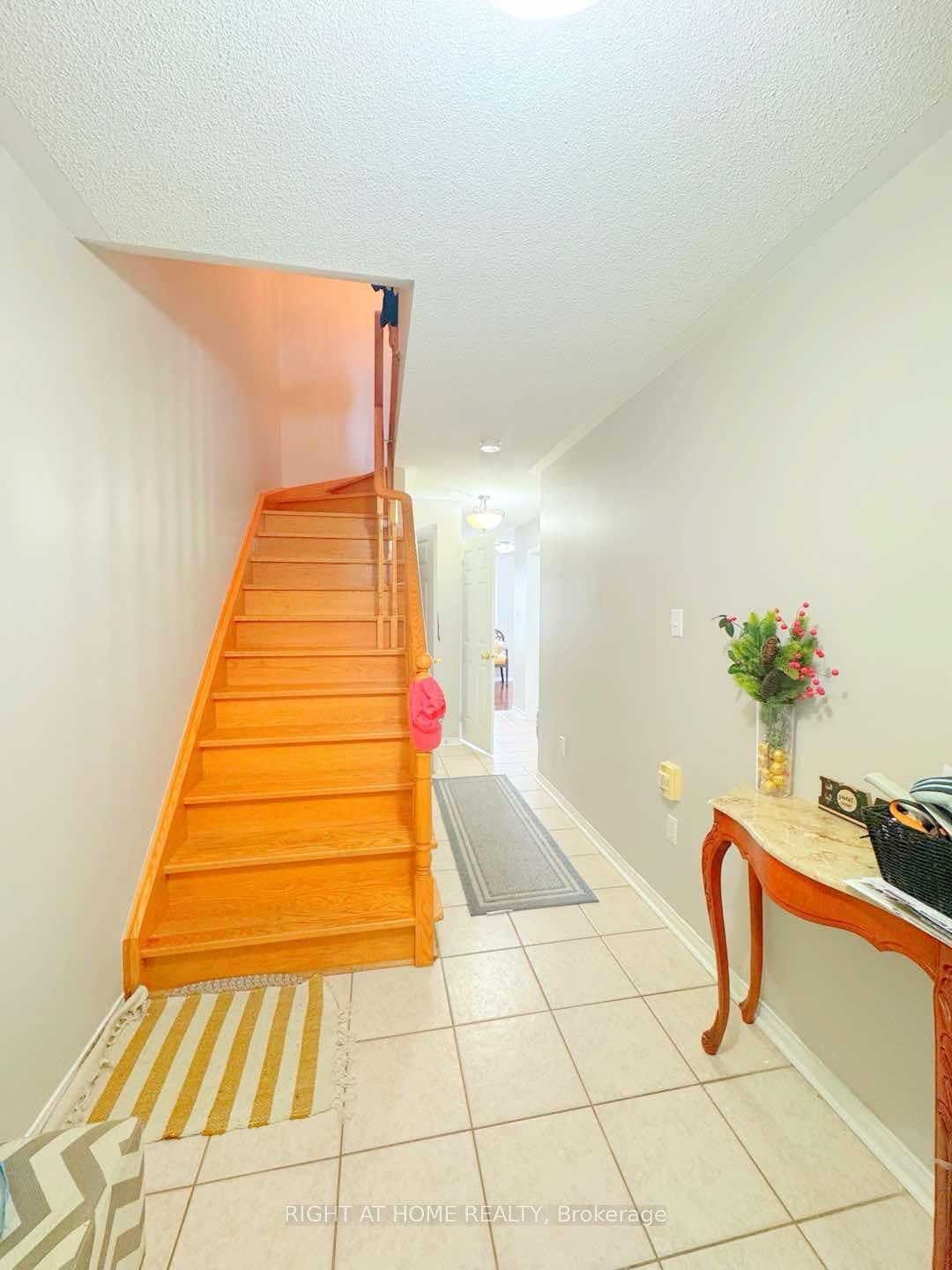 Photo 10 of 65 Candlebrook Drive, Whitby, Pringle Creek — HOMEH