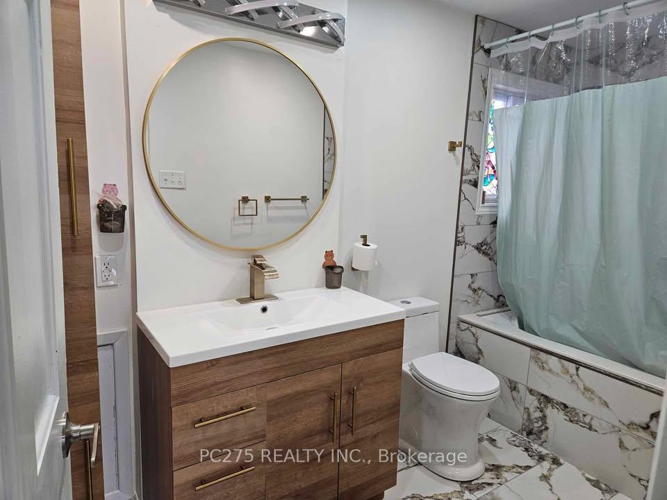 Photo 19 of 508 Barwick Crescent, Waterloo — HOMEH