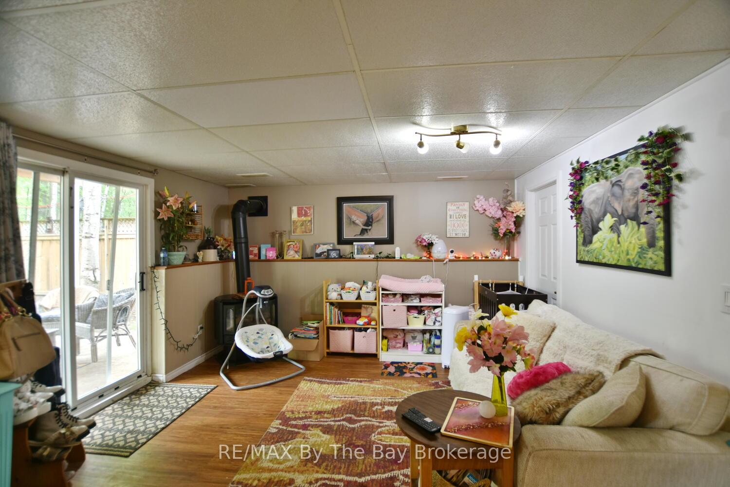 Photo 17 of 11 Caribbean Drive, Wasaga Beach — HOMEH