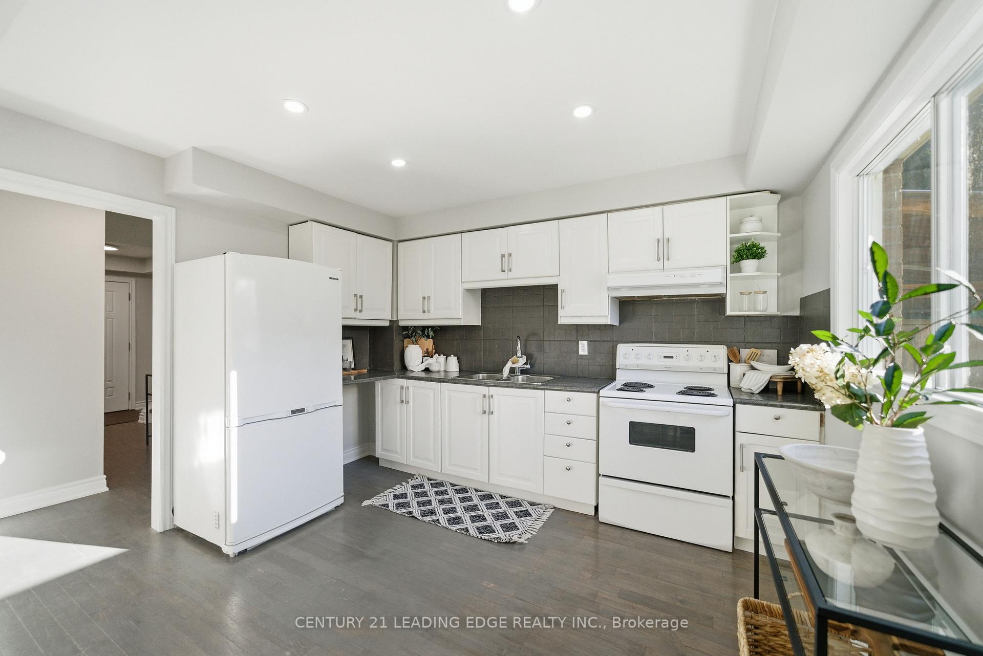 Photo 17 of 42 Harman Drive, Ajax, Central — HOMEH