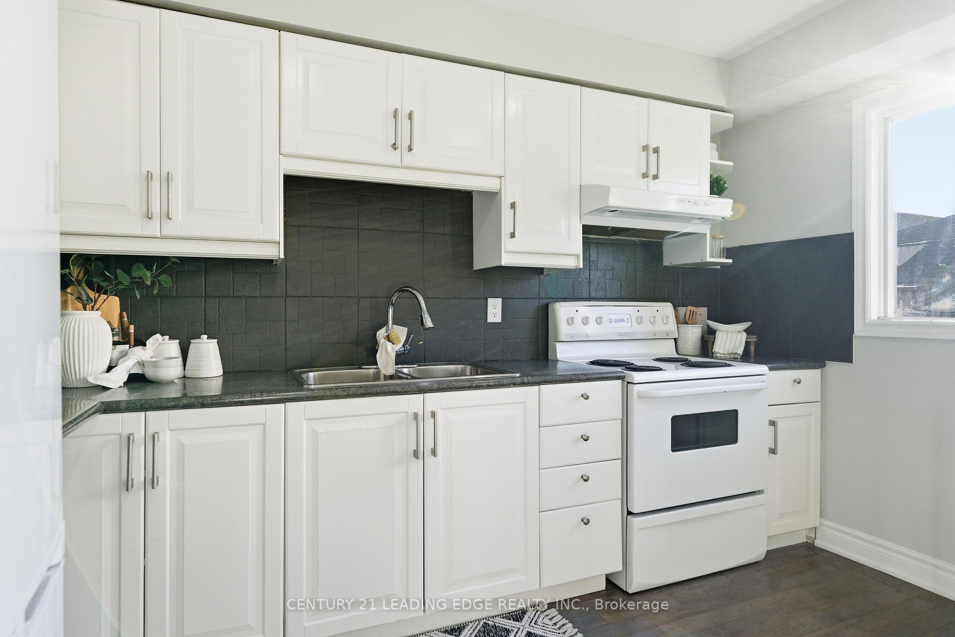 Photo 23 of 42 Harman Drive, Ajax, Central — HOMEH
