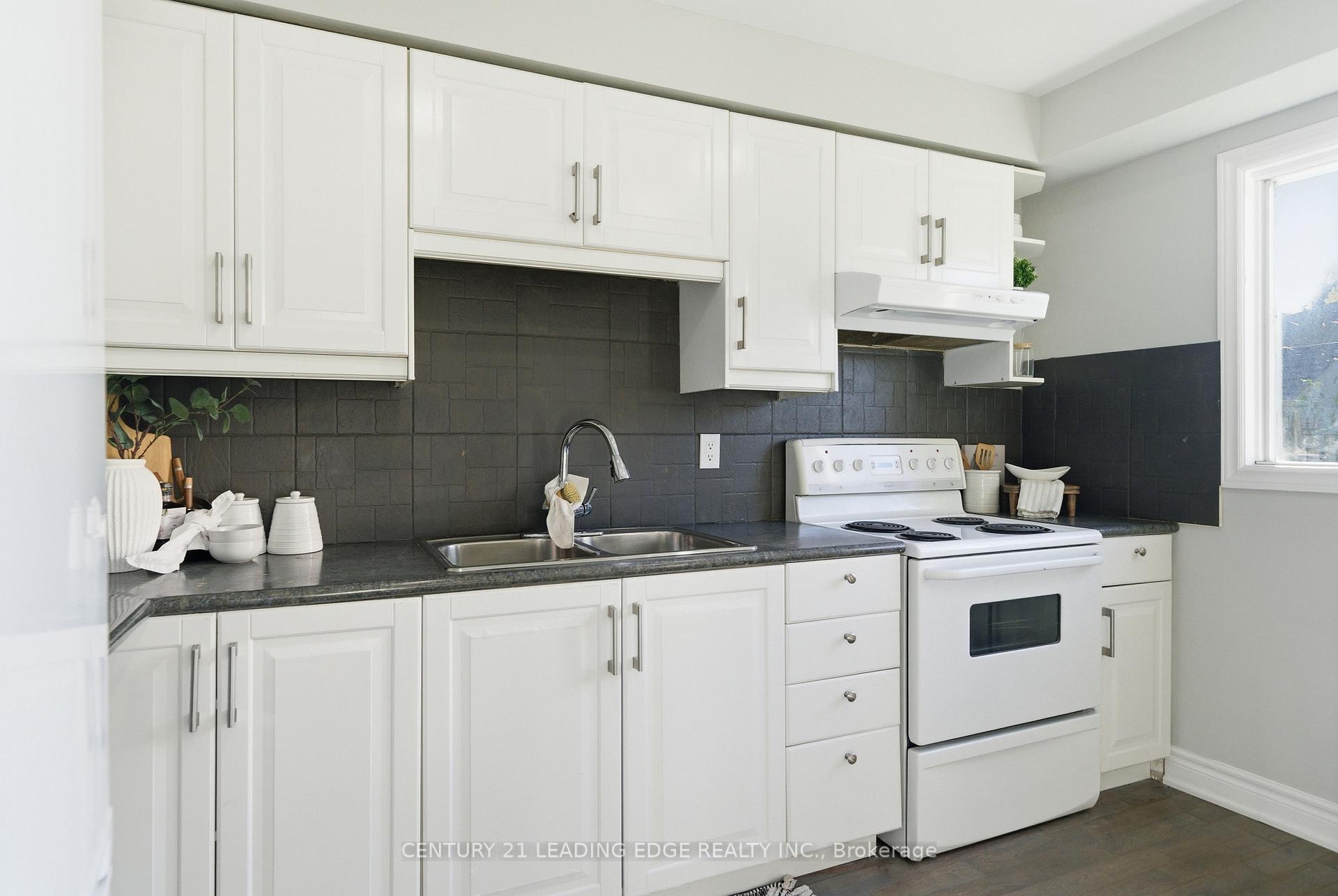 Photo 22 of 42 Harman Drive, Ajax, Central — HOMEH