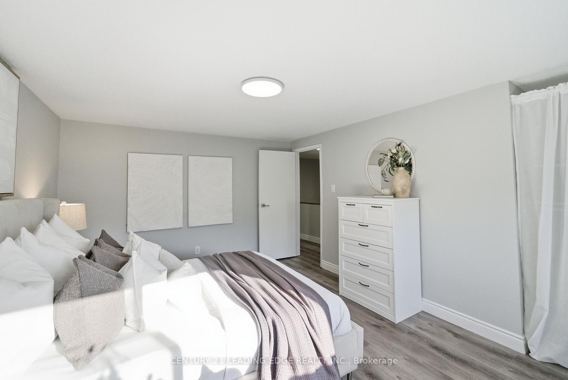Photo 33 of 42 Harman Drive, Ajax, Central — HOMEH
