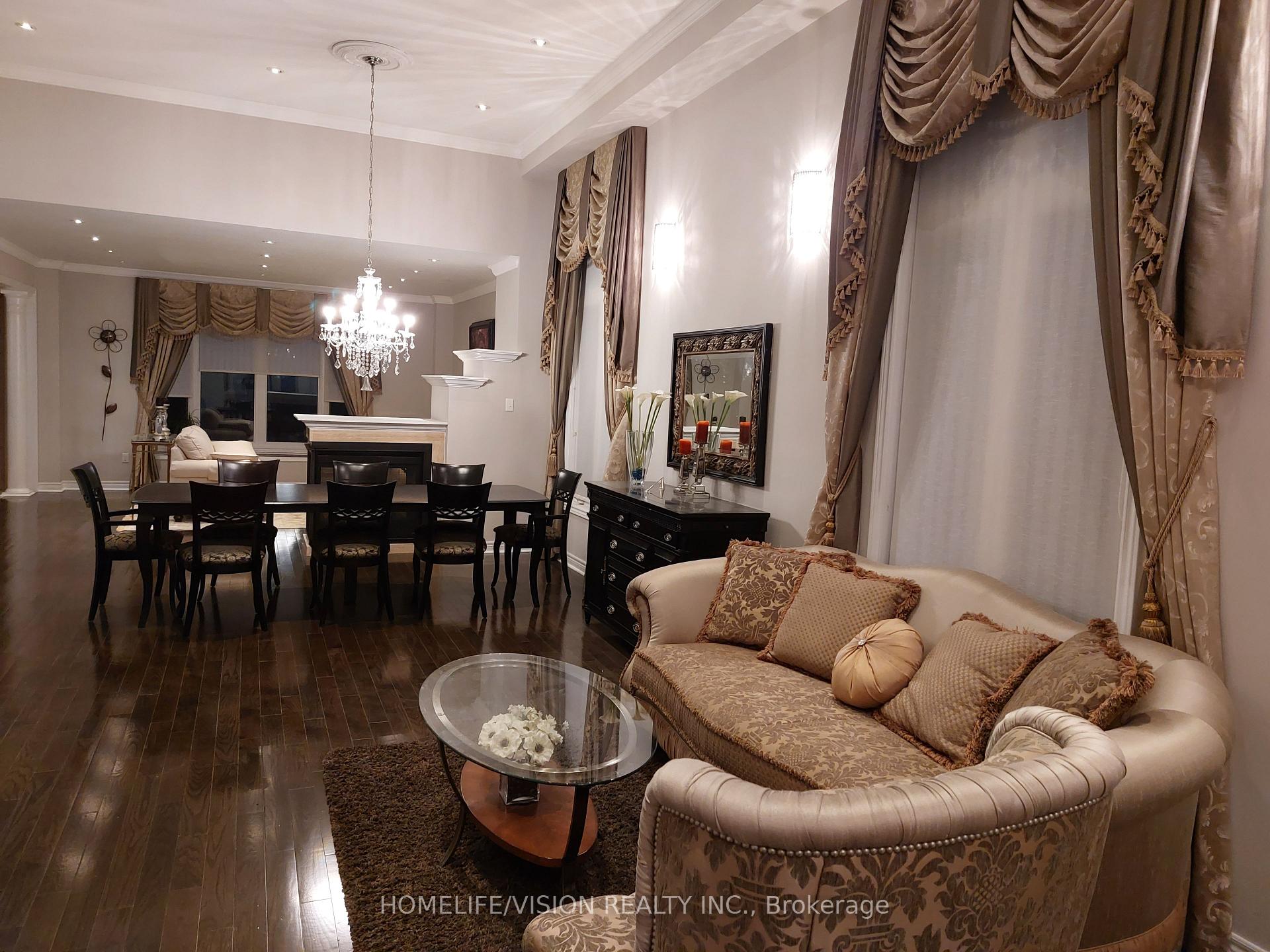 Photo 5 of 26 Ascalon Drive, Vaughan, Patterson — HOMEH