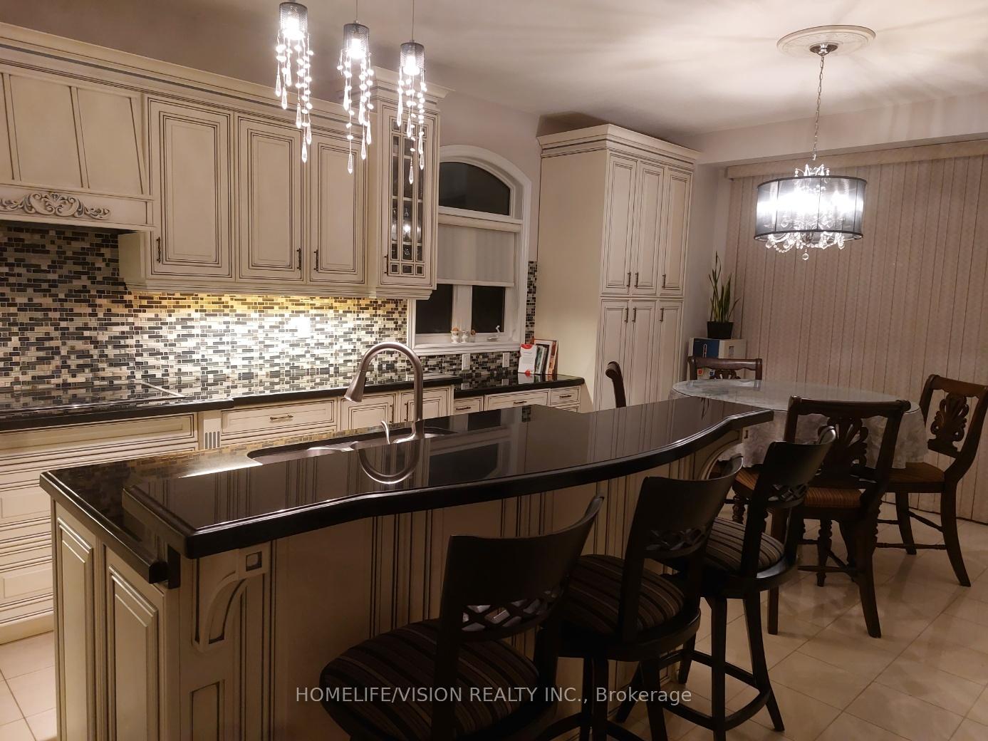 Photo 8 of 26 Ascalon Drive, Vaughan, Patterson — HOMEH