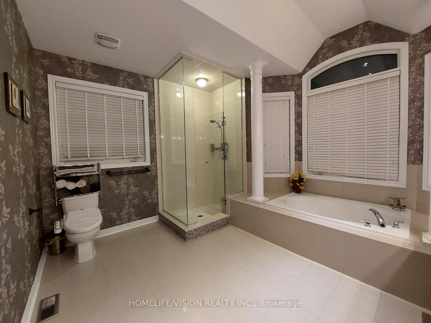 Photo 16 of 26 Ascalon Drive, Vaughan, Patterson — HOMEH