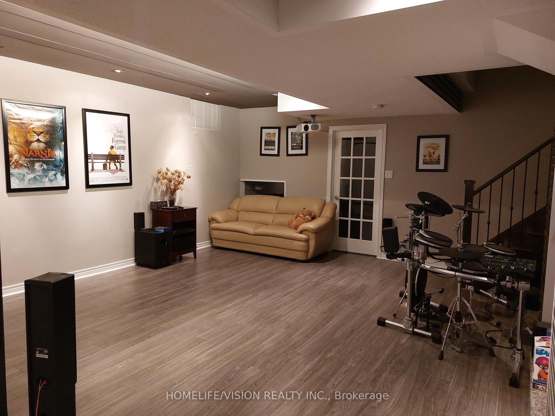 Photo 22 of 26 Ascalon Drive, Vaughan, Patterson — HOMEH