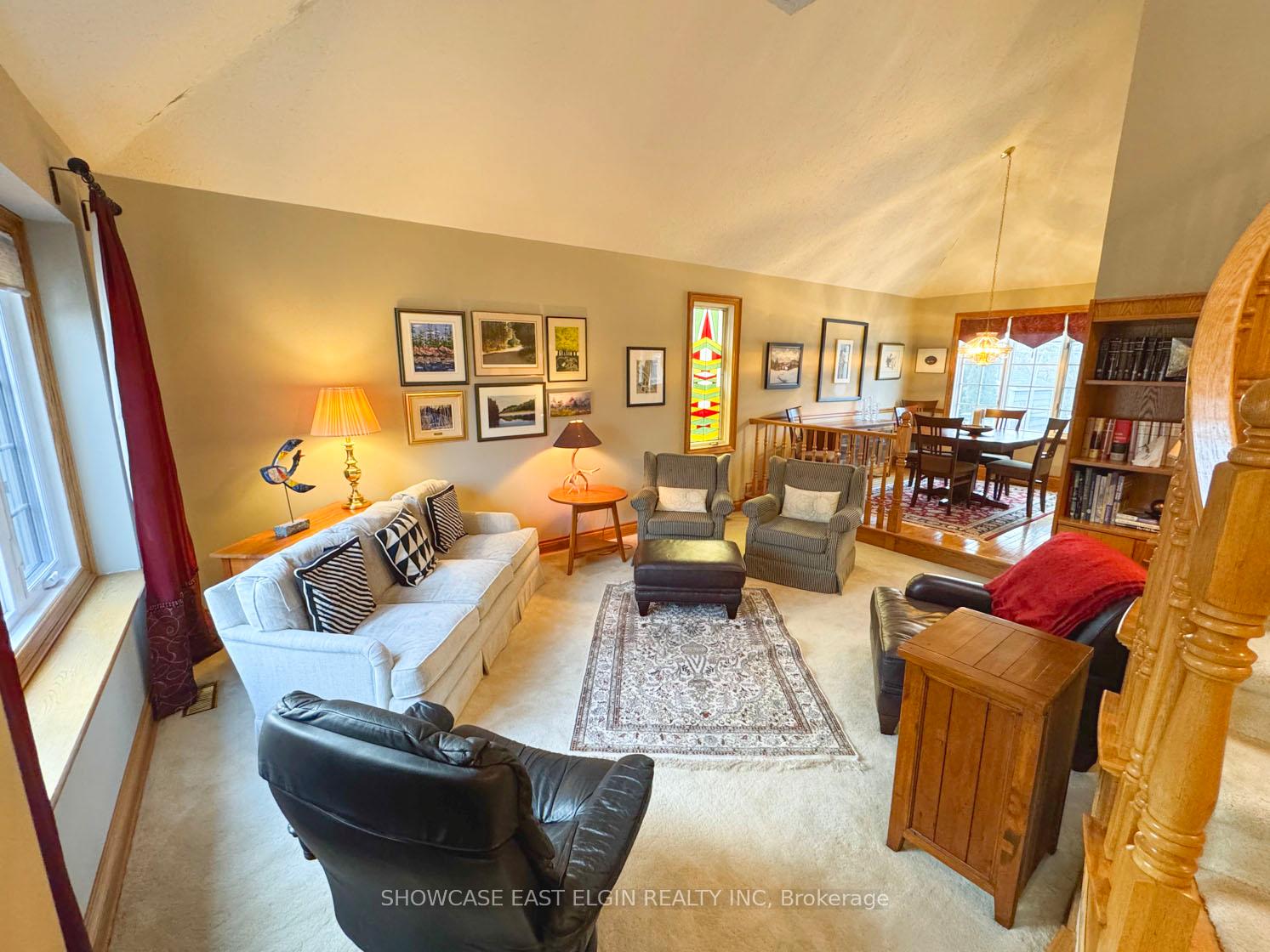 Photo 3 of 28 Sinclair Crescent, Aylmer — HOMEH