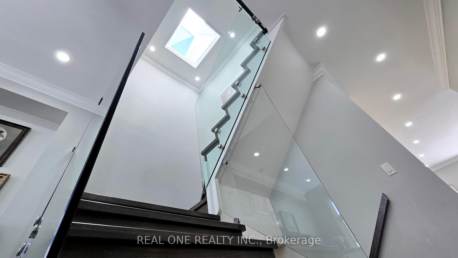 Photo 18 of 28 Todman Lane, Markham, Wismer — HOMEH