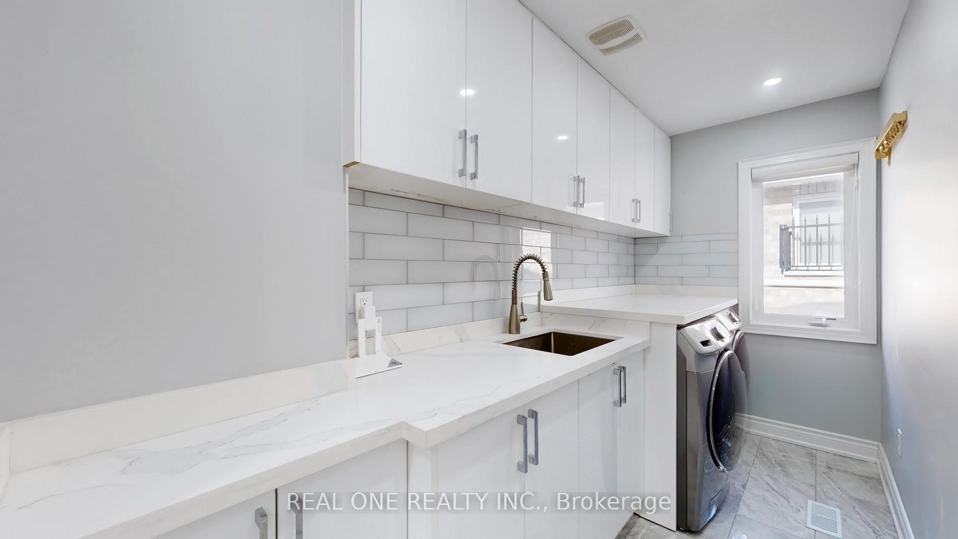 Photo 34 of 28 Todman Lane, Markham, Wismer — HOMEH