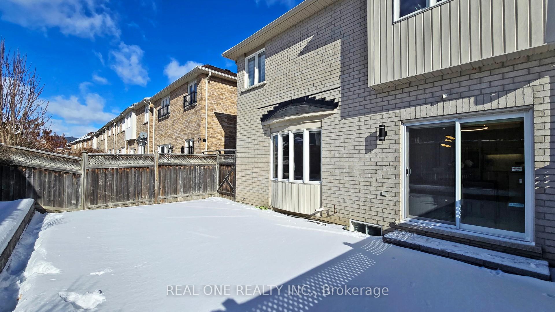 Photo 42 of 28 Todman Lane, Markham, Wismer — HOMEH