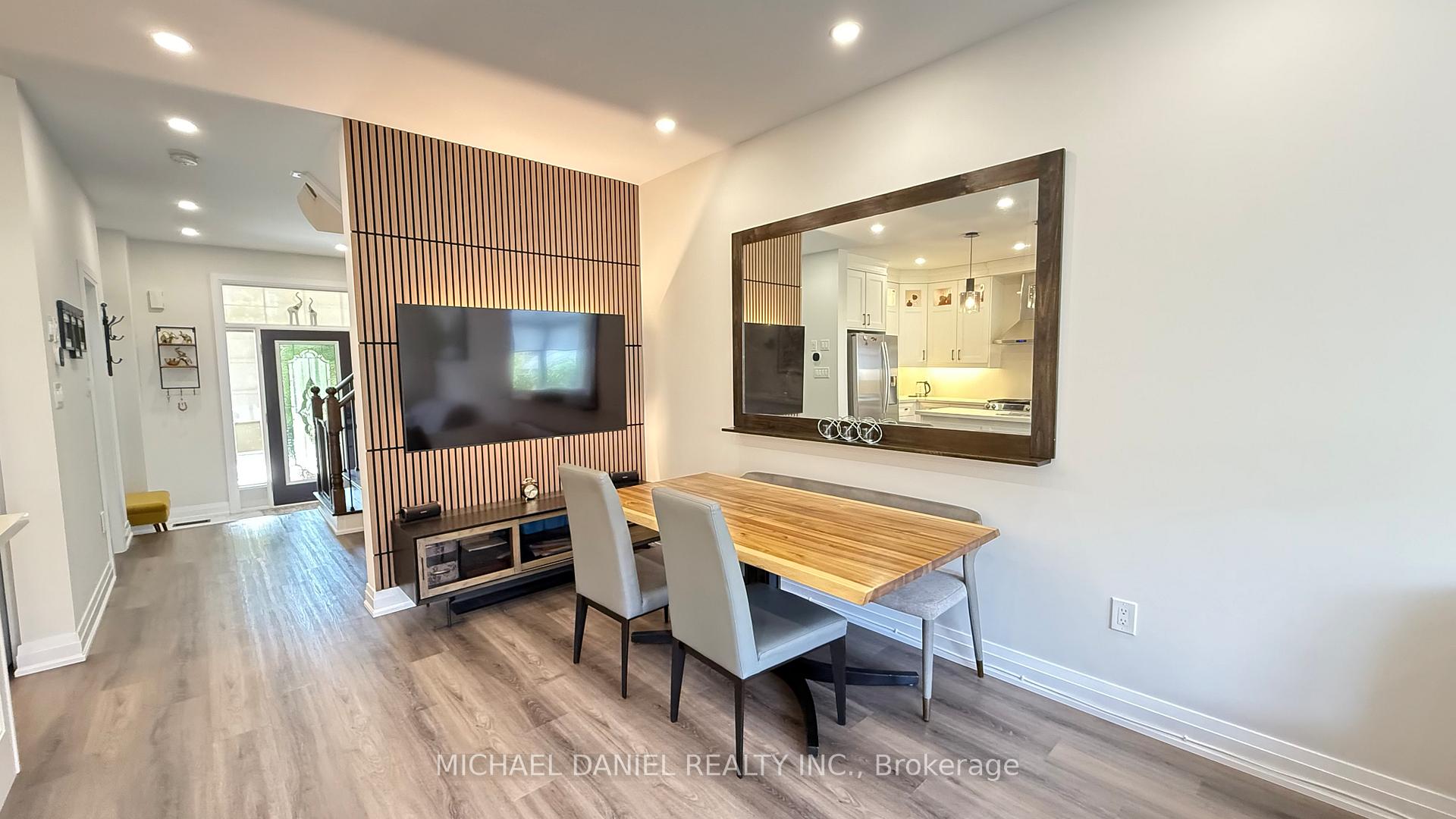 Photo 15 of 48 Whisperwood Road, Vaughan, Patterson — HOMEH