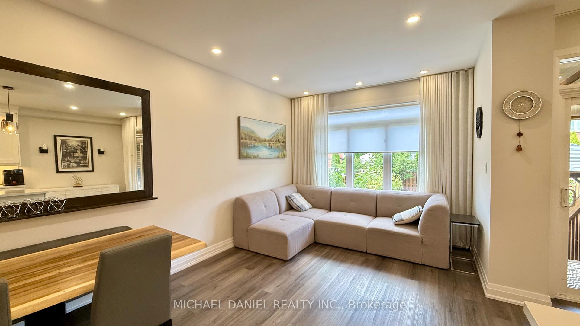 Photo 16 of 48 Whisperwood Road, Vaughan, Patterson — HOMEH