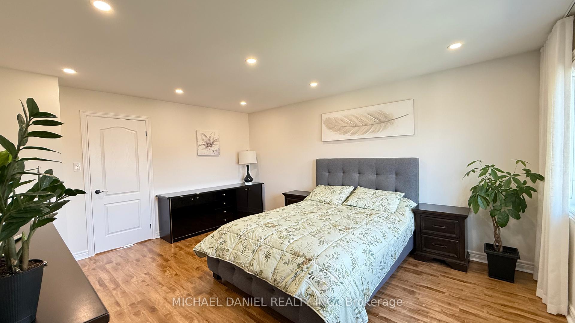 Photo 18 of 48 Whisperwood Road, Vaughan, Patterson — HOMEH