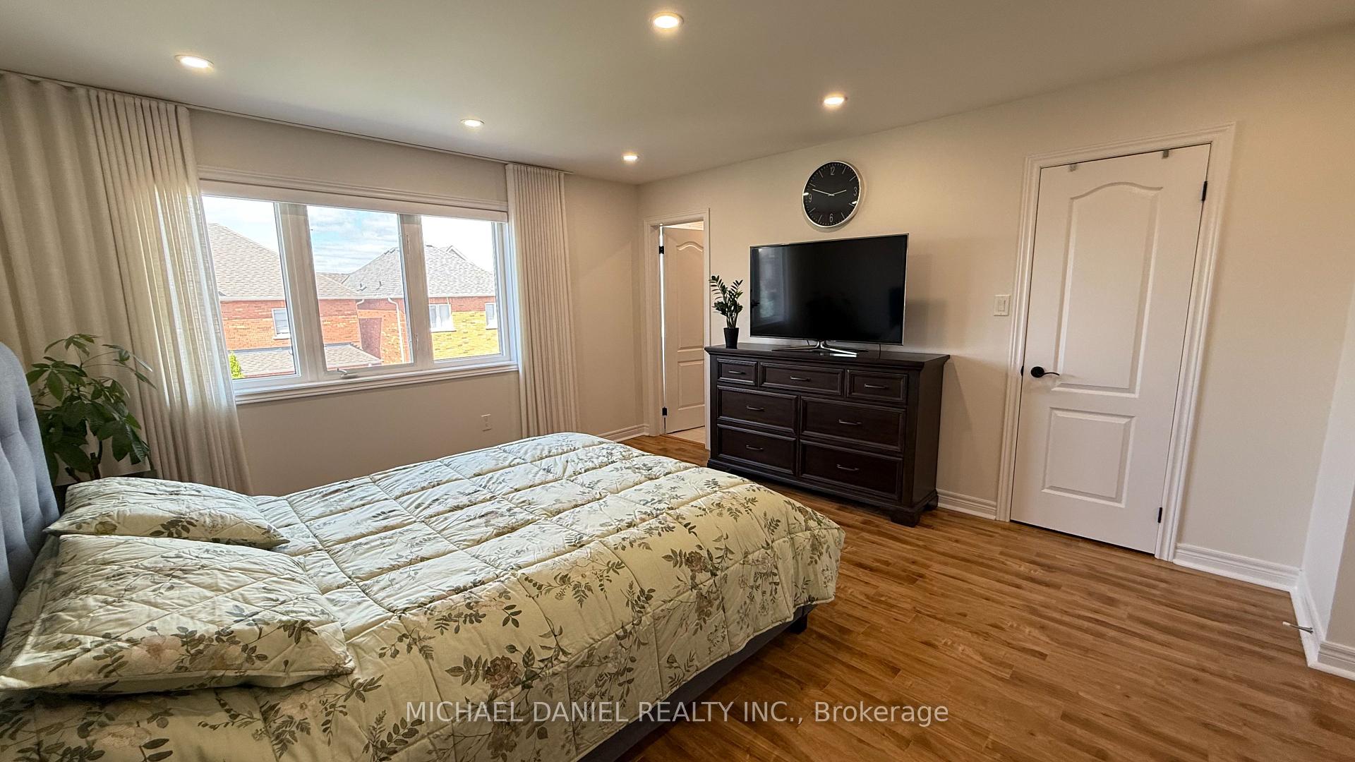 Photo 20 of 48 Whisperwood Road, Vaughan, Patterson — HOMEH