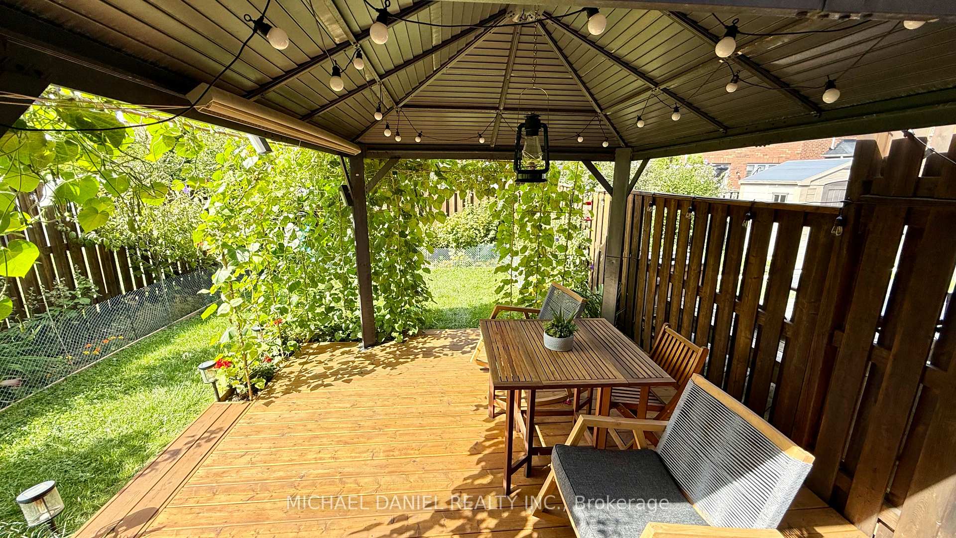 Photo 37 of 48 Whisperwood Road, Vaughan, Patterson — HOMEH