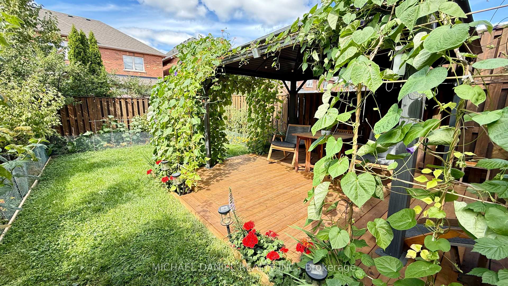 Photo 41 of 48 Whisperwood Road, Vaughan, Patterson — HOMEH