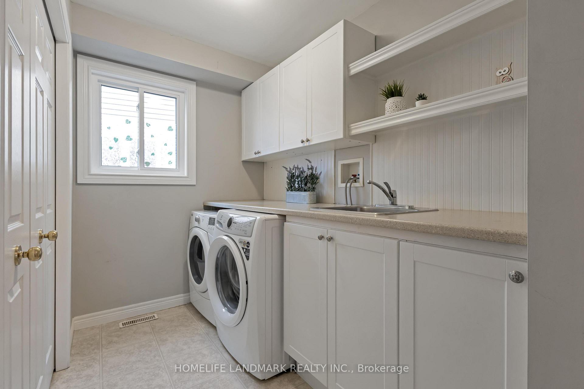 Photo 18 of 434 Sandy Cove Crescent, Waterloo — HOMEH