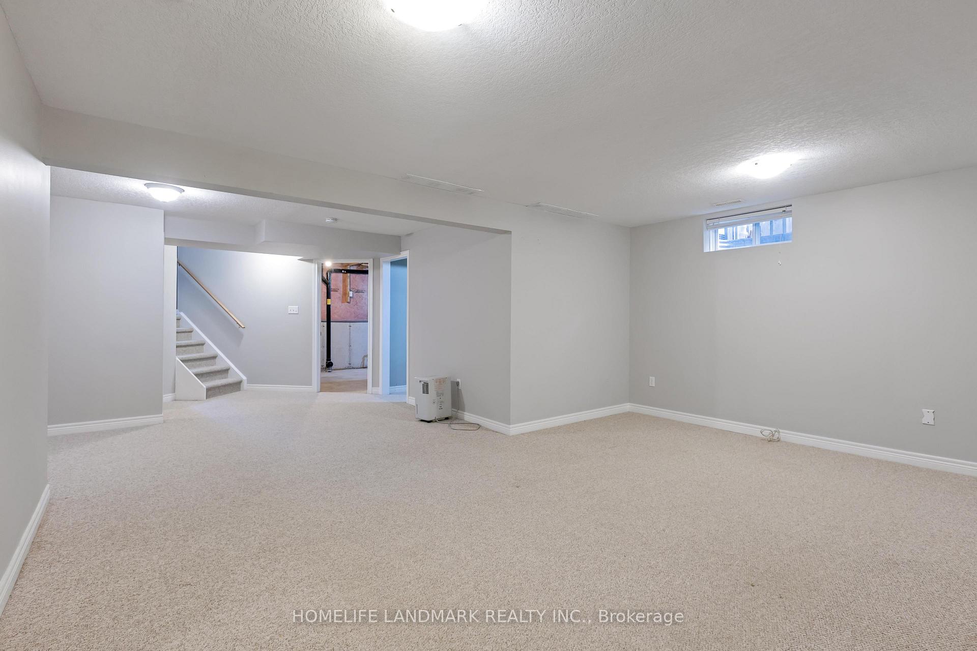 Photo 33 of 434 Sandy Cove Crescent, Waterloo — HOMEH
