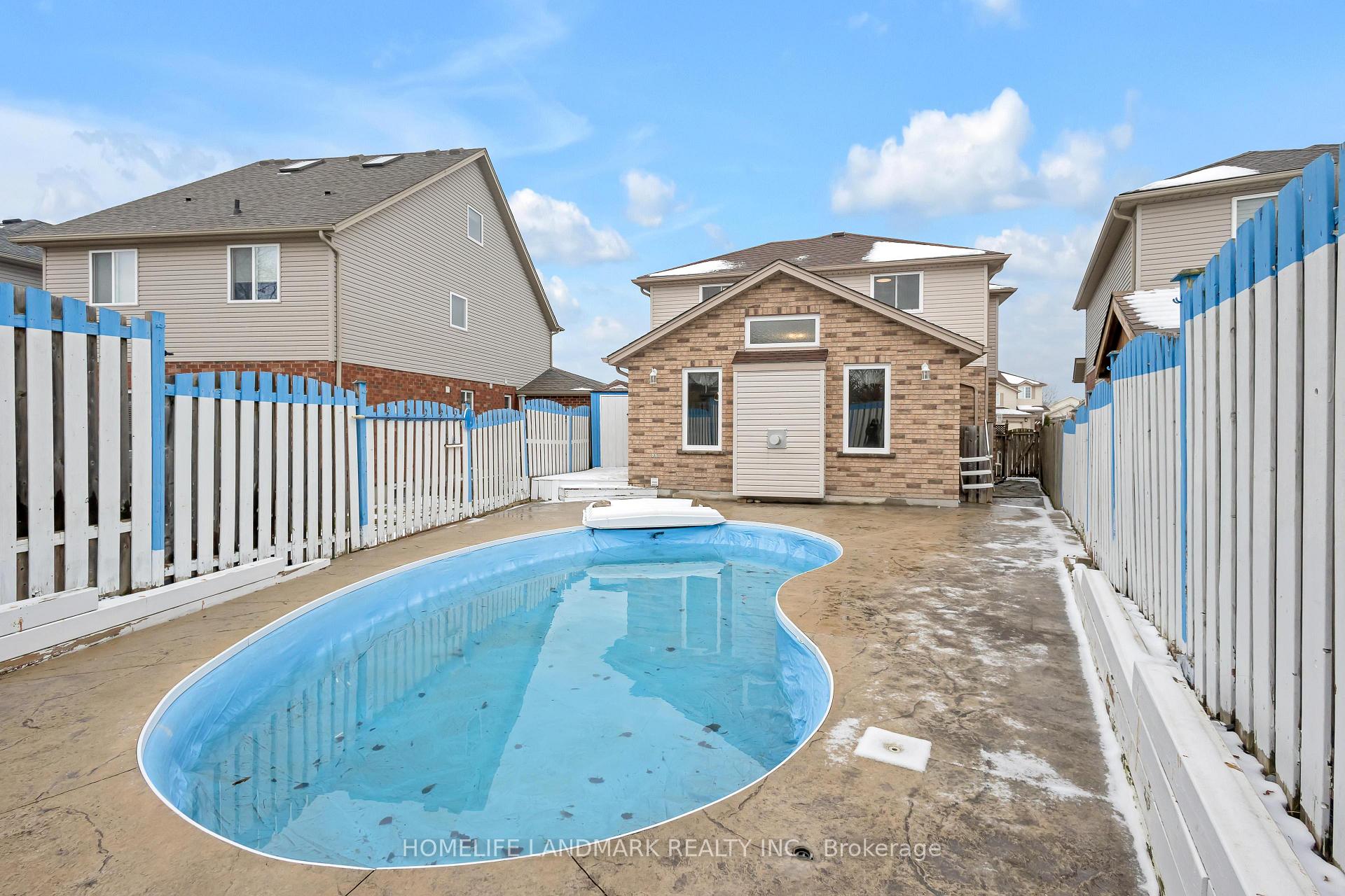 Photo 39 of 434 Sandy Cove Crescent, Waterloo — HOMEH