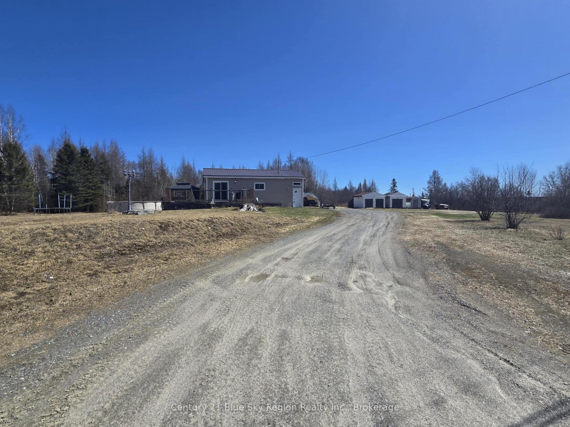 Photo 1 of 20 Tomiko Road, West Nipissing, Crystal Falls — HOMEH