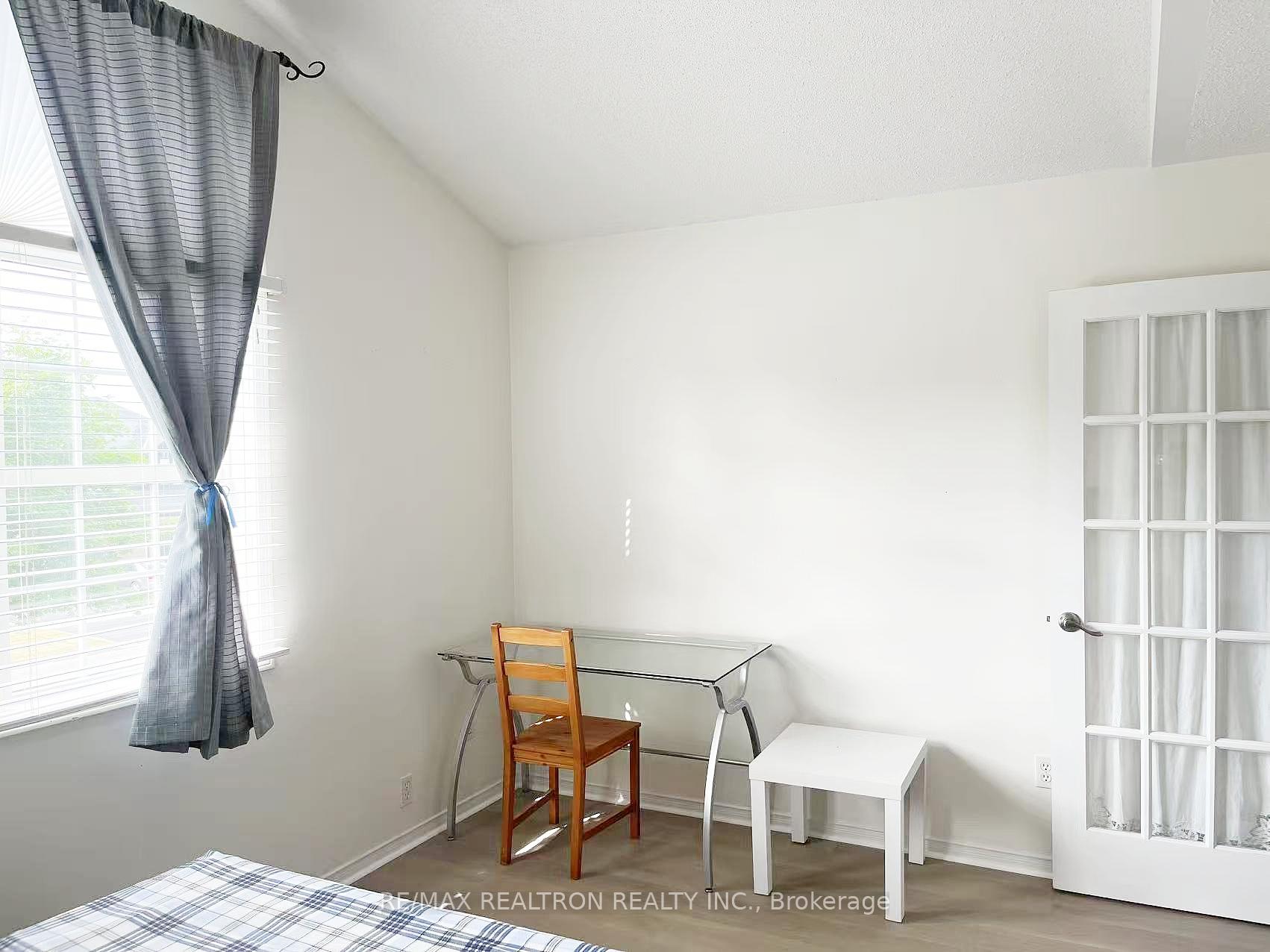 Photo 4 of Unit (1 Bedroom), 4 Twin Streams Road, Whitby, Williamsburg — HOMEH