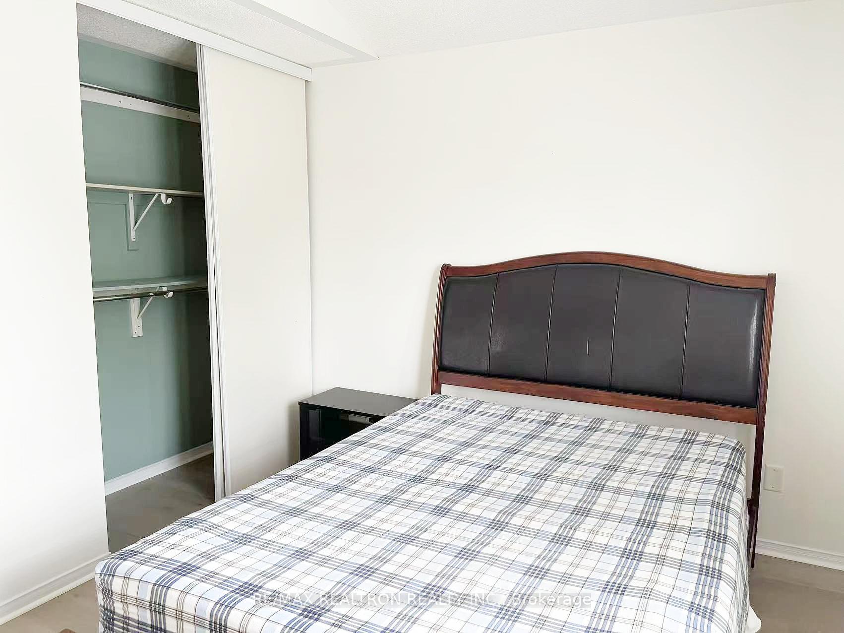 Photo 5 of Unit (1 Bedroom), 4 Twin Streams Road, Whitby, Williamsburg — HOMEH