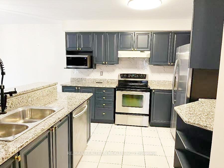 Photo 8 of Unit (1 Bedroom), 4 Twin Streams Road, Whitby, Williamsburg — HOMEH