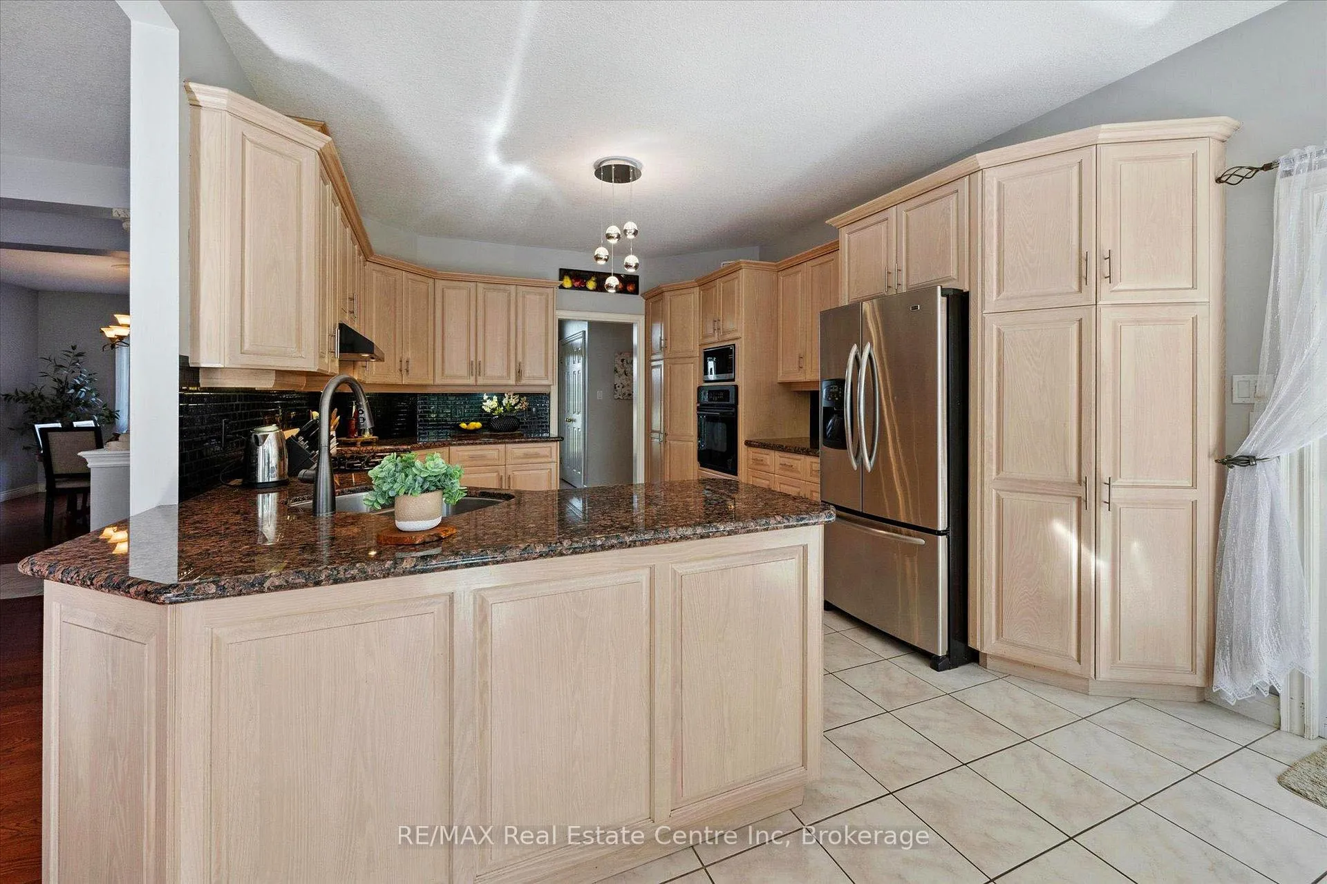 Photo 9 of 5946 Wellington Rd 86, Woolwich — HOMEH