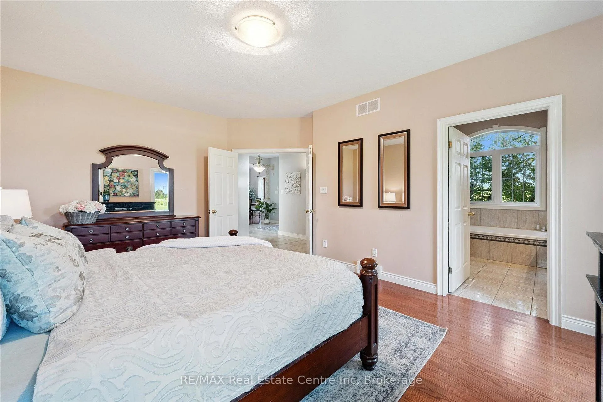 Photo 16 of 5946 Wellington Rd 86, Woolwich — HOMEH