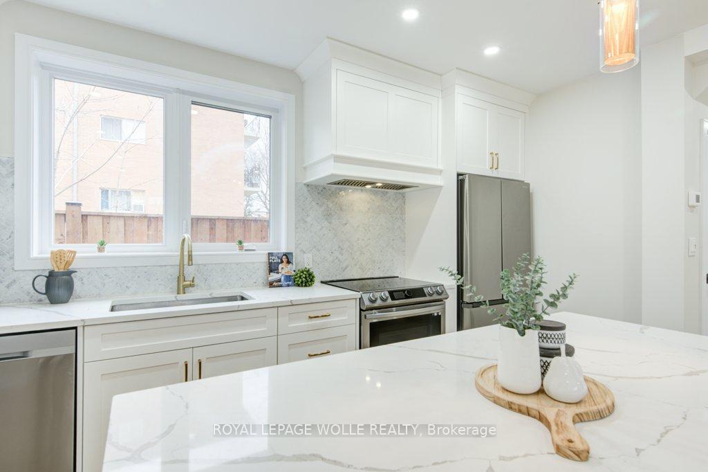 Photo 10 of 176 Esson Street, Waterloo — HOMEH