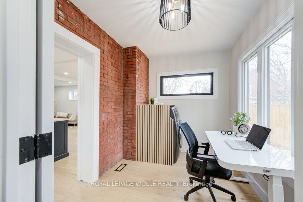 Photo 12 of 176 Esson Street, Waterloo — HOMEH
