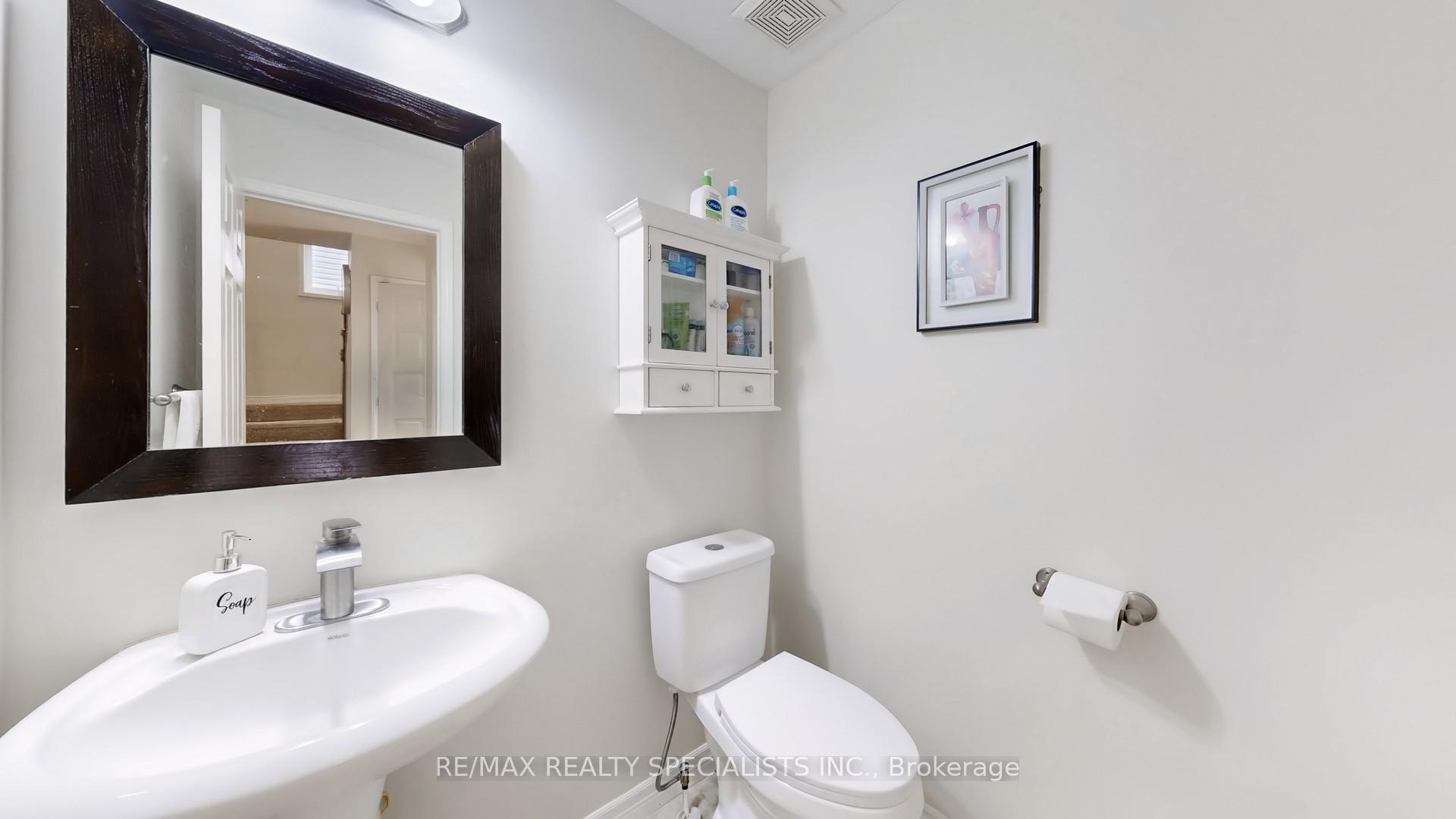 Photo 16 of 33 Donlevy Crescent, Whitby, Taunton North — HOMEH